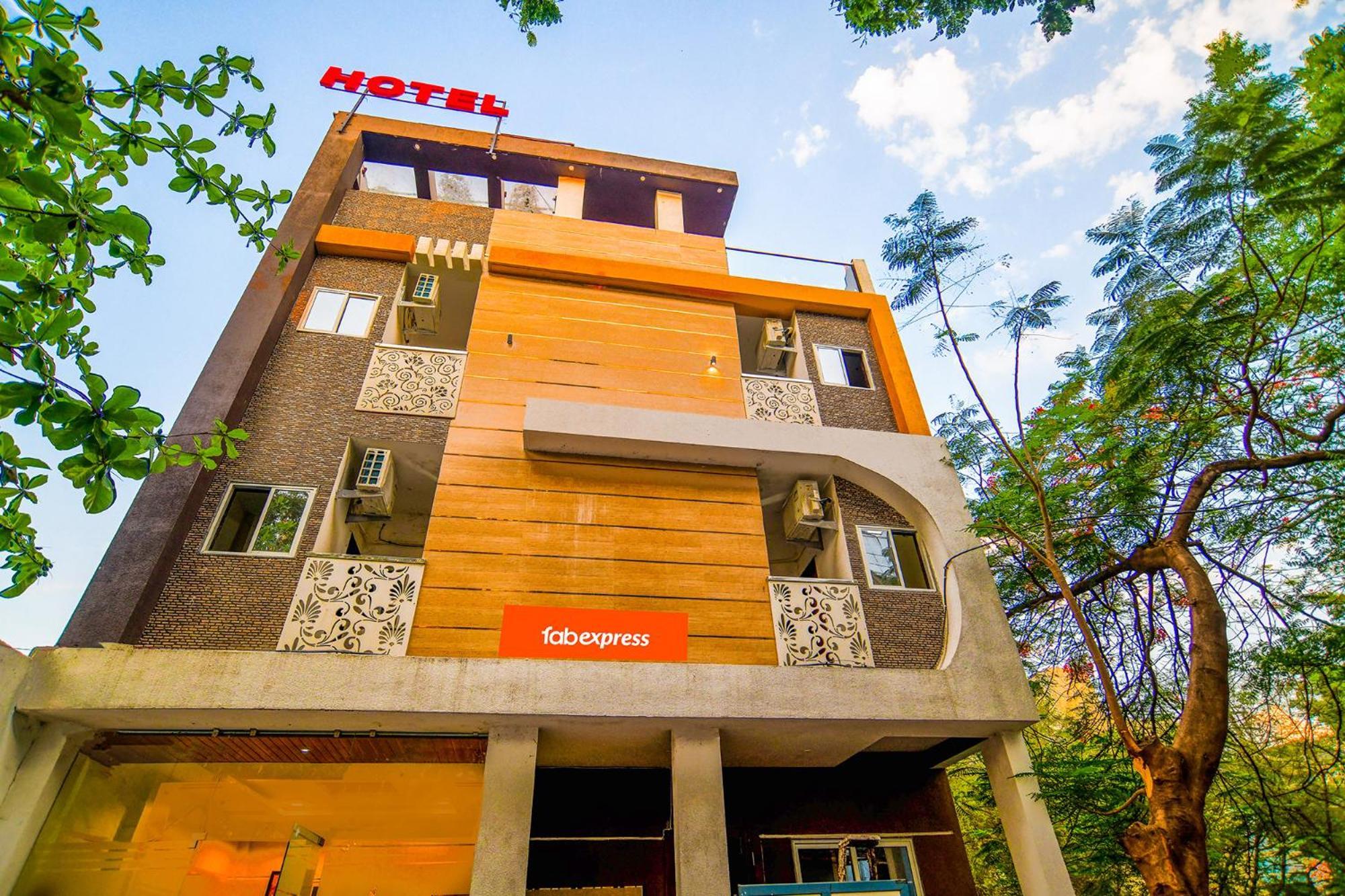 Hotel O Regal Indore Ngoại thất bức ảnh