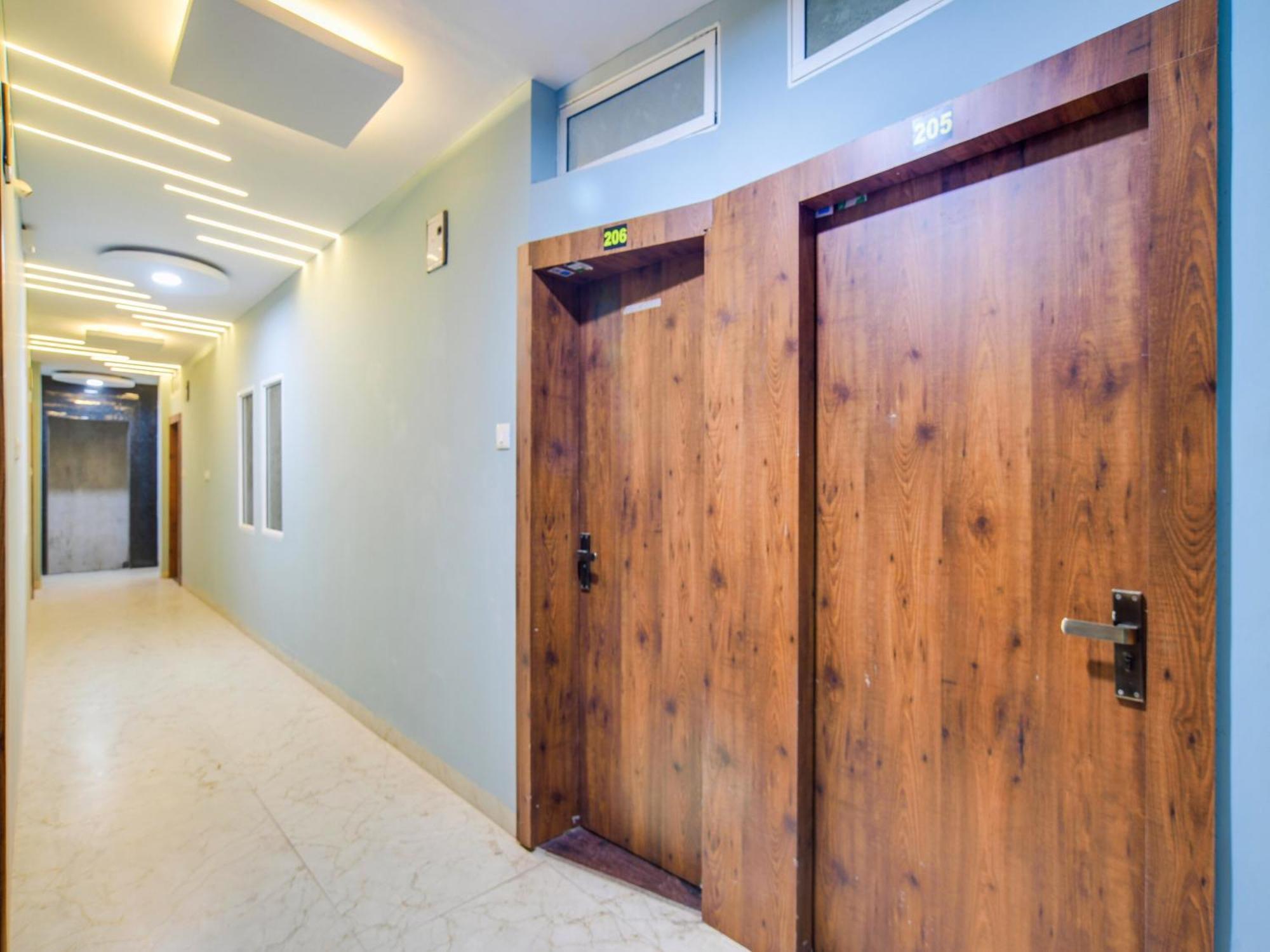 Hotel O Regal Indore Ngoại thất bức ảnh
