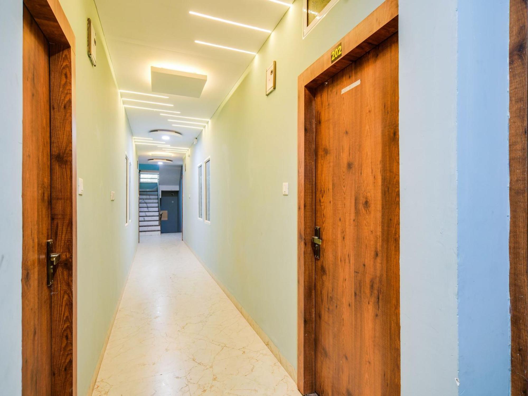 Hotel O Regal Indore Ngoại thất bức ảnh