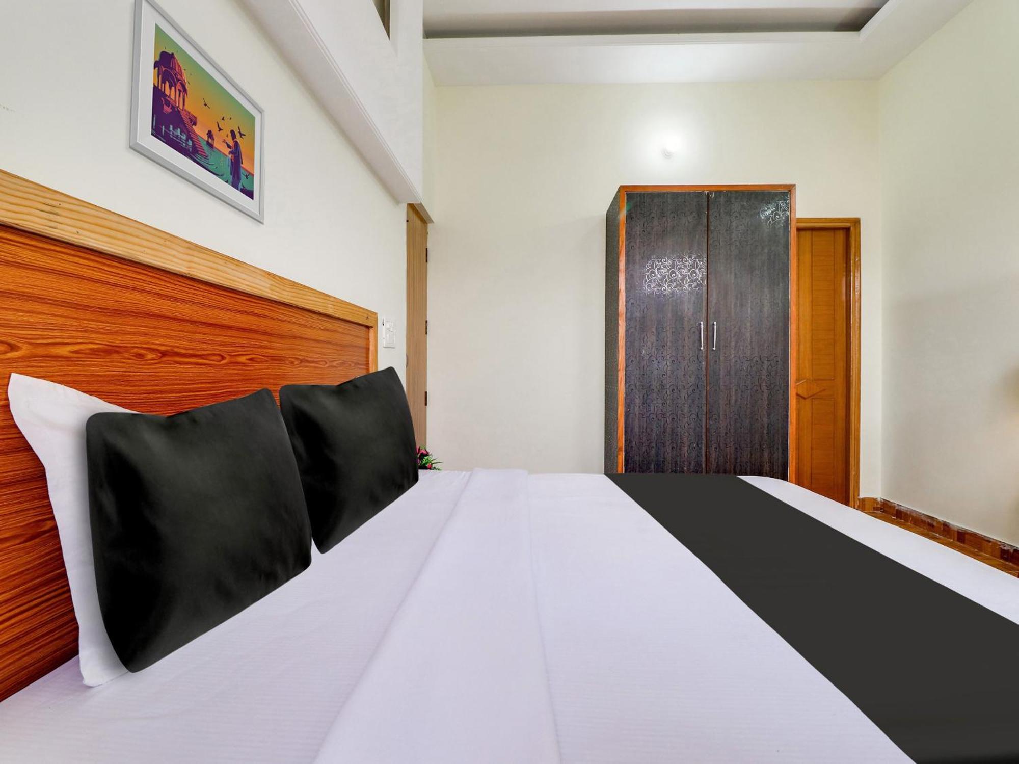 Hotel O Regal Indore Ngoại thất bức ảnh